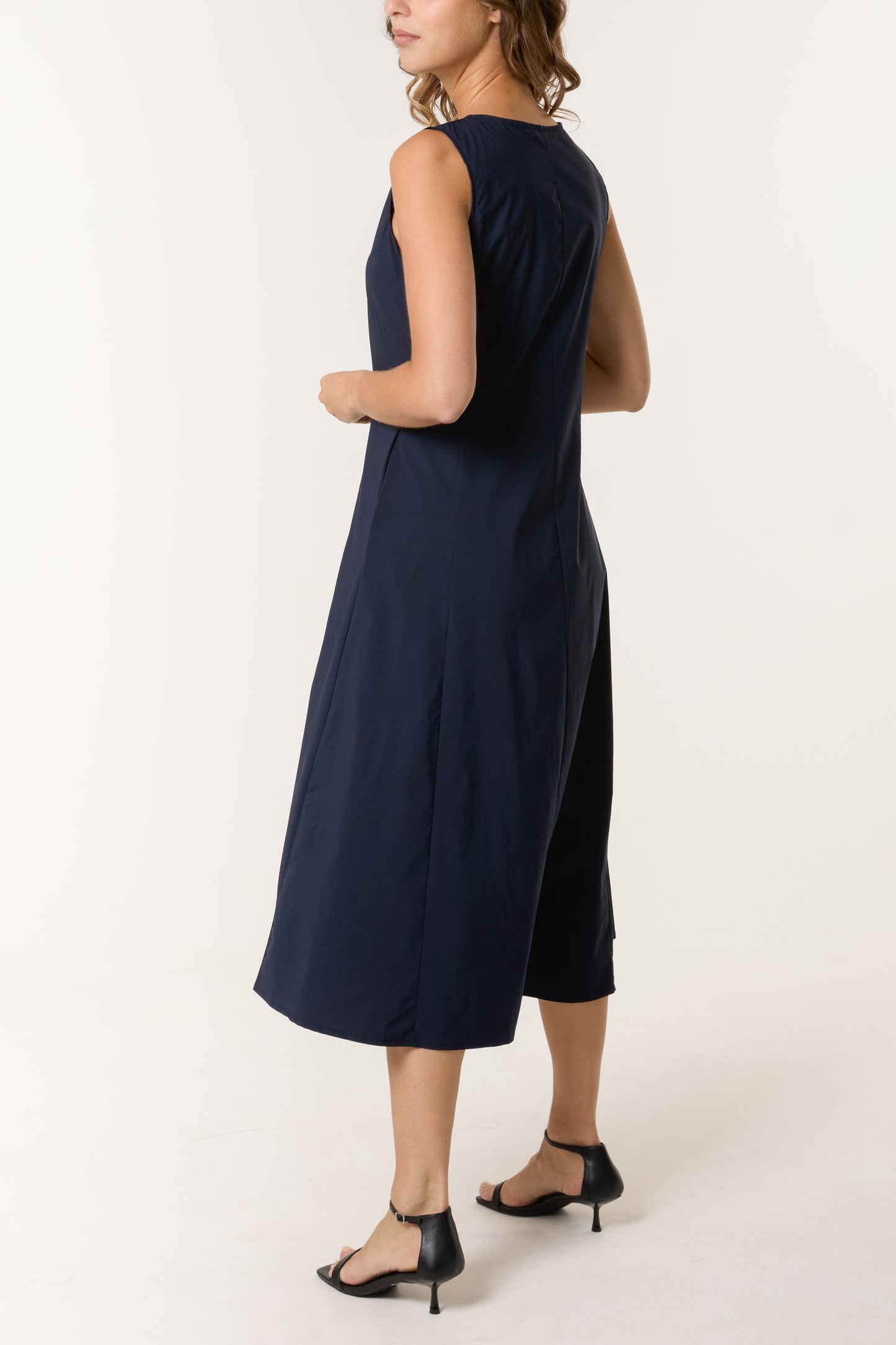 Sleeveless Stretch Pockets Midi Dress