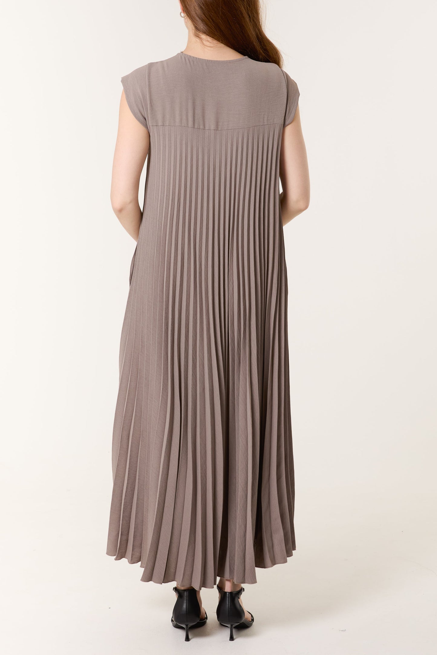 Cap Sleeve Pleated Maxi Dress