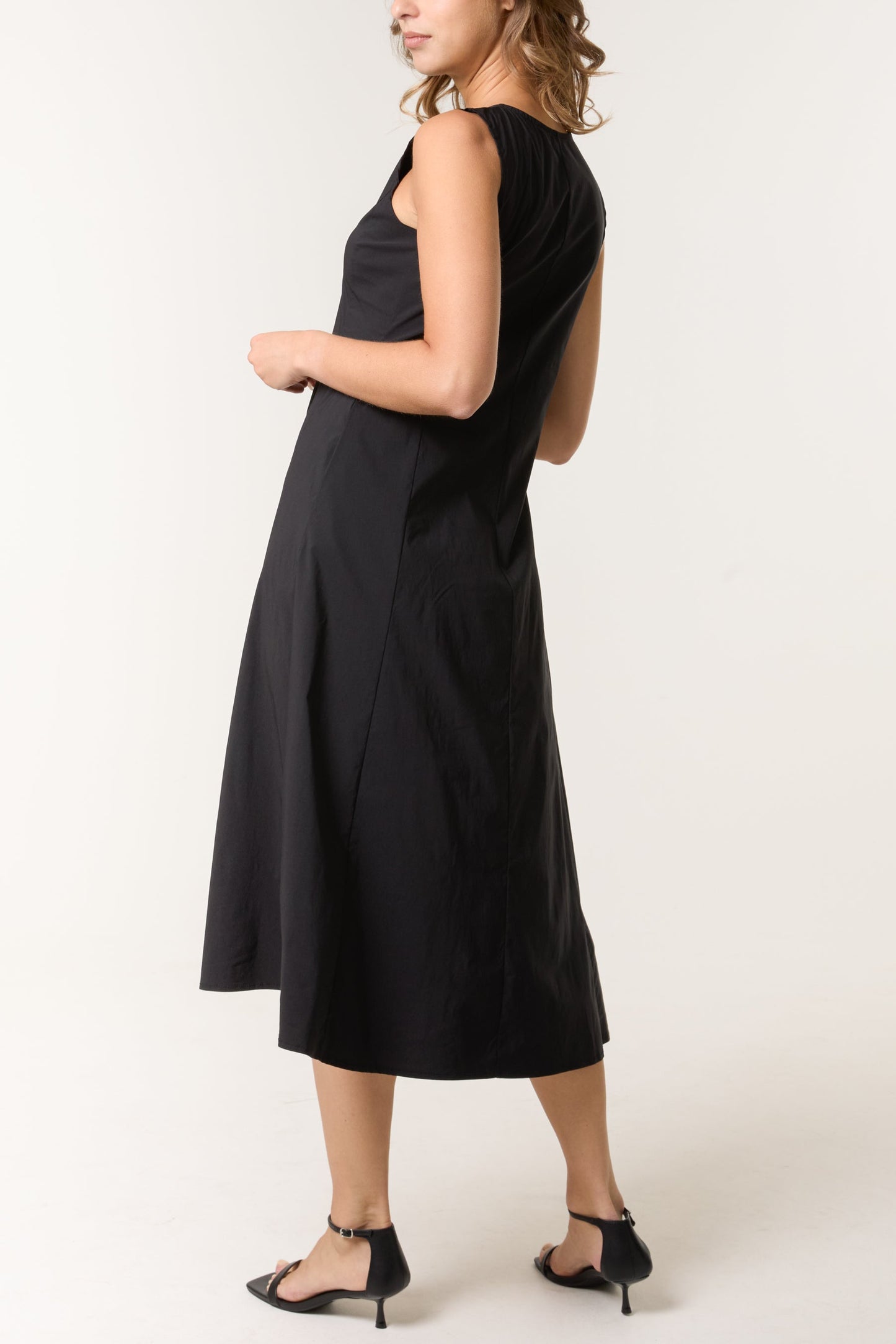 Sleeveless Stretch Pockets Midi Dress